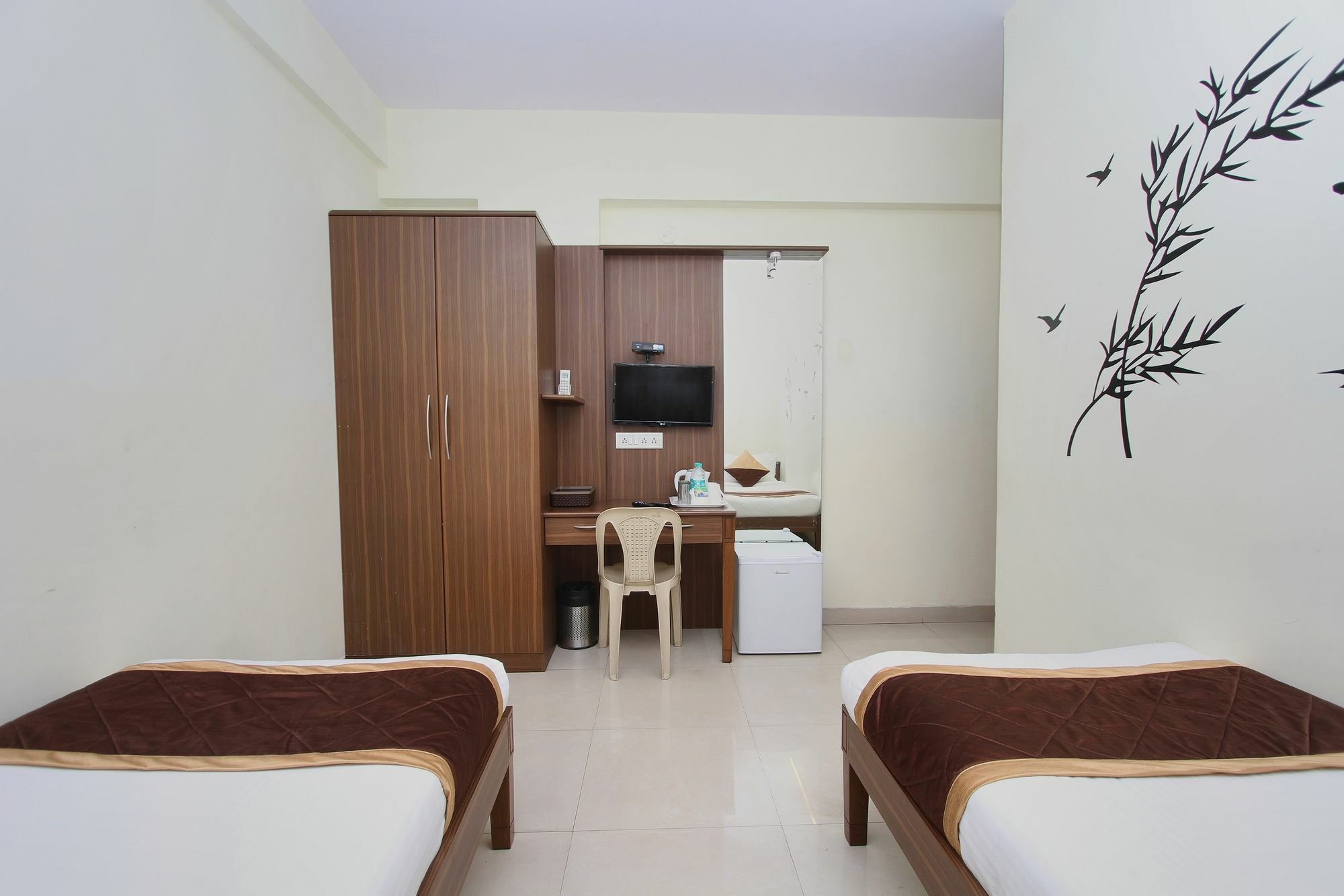 Oyo 7669 The Trinitywood Hotel Bangalore Exterior foto